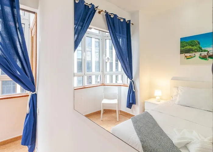 Lovely Flat Santa Catalina Park