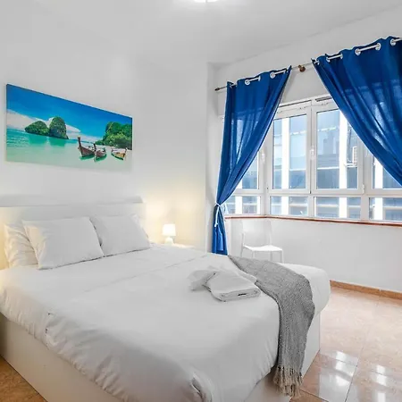 Lovely Flat Santa Catalina Park * Лас-Пальмас-де-Гран-Канария