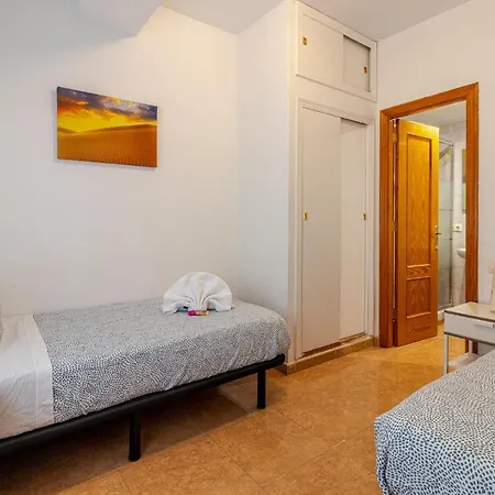 Lovely Flat Santa Catalina Park * Лас-Пальмас-де-Гран-Канария