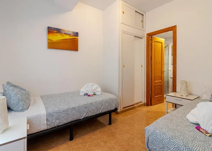 Lovely Flat Santa Catalina Park * Лас-Пальмас-де-Гран-Канария